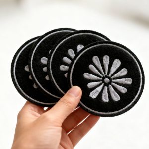 Thiết Kế Logo Lên Lót Ly Vải Nỉ